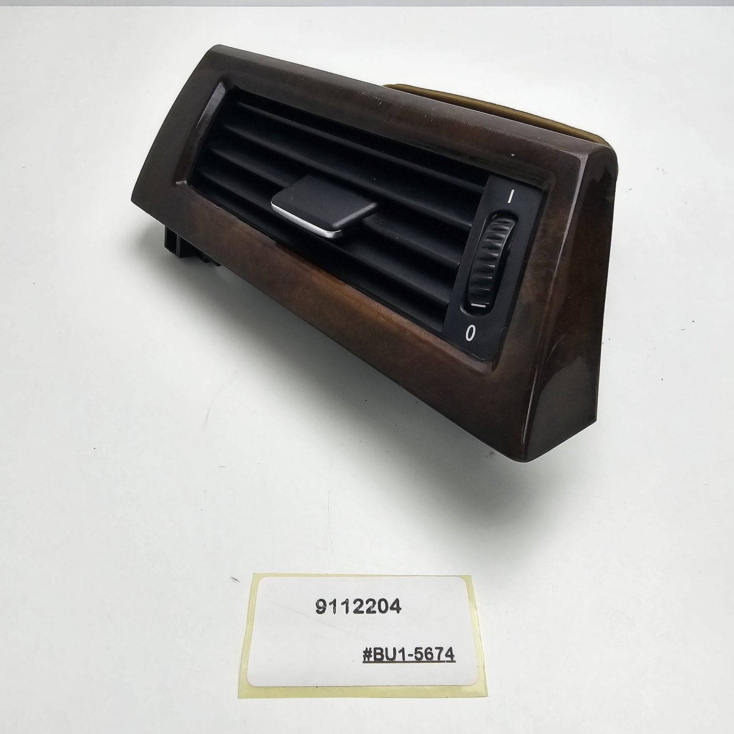 2008-2010 BMW 528xi Left Dash Air Vent 9112204