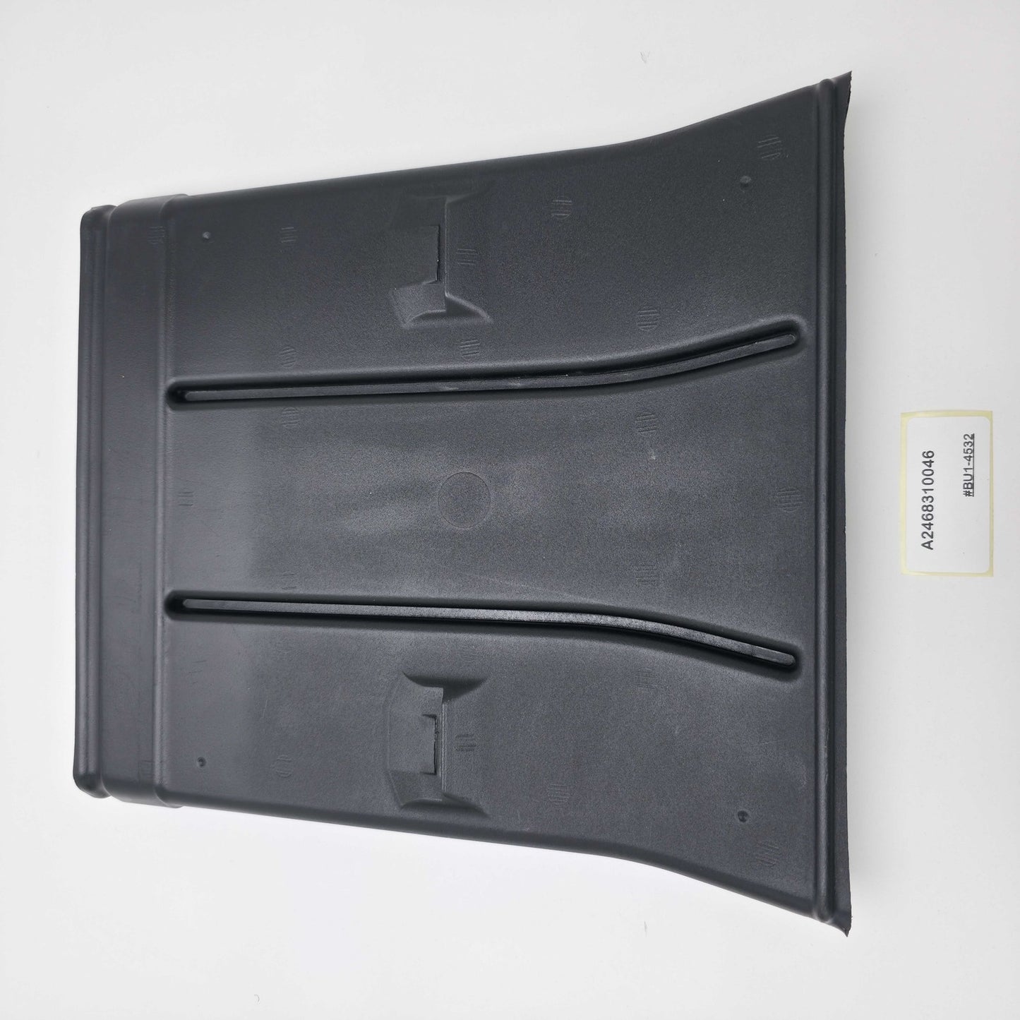 2013-2017 Mercedes-Benz GLA Rear Footwell Air Duct A2468310046
