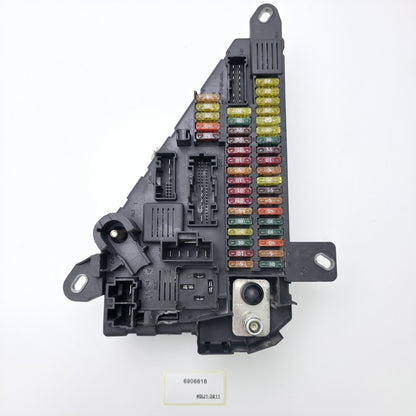 2007-2008 BMW 650i REAR POWER FUSE BOX RELAY 6906618
