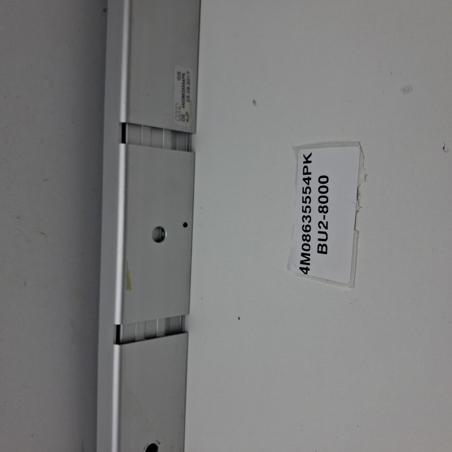 2007-2025 Audi Q7 Luggage Retaining Rail 4M08635554PK