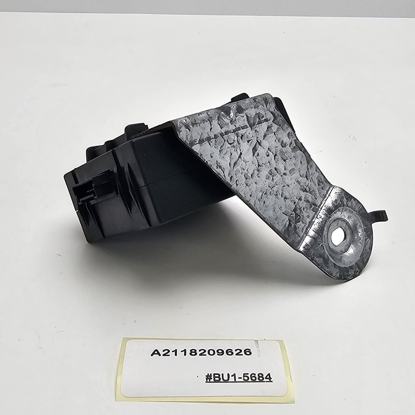 2003-2006 Mercedes-Benz CLS Alarm Anti Theft Control Module A2118209626