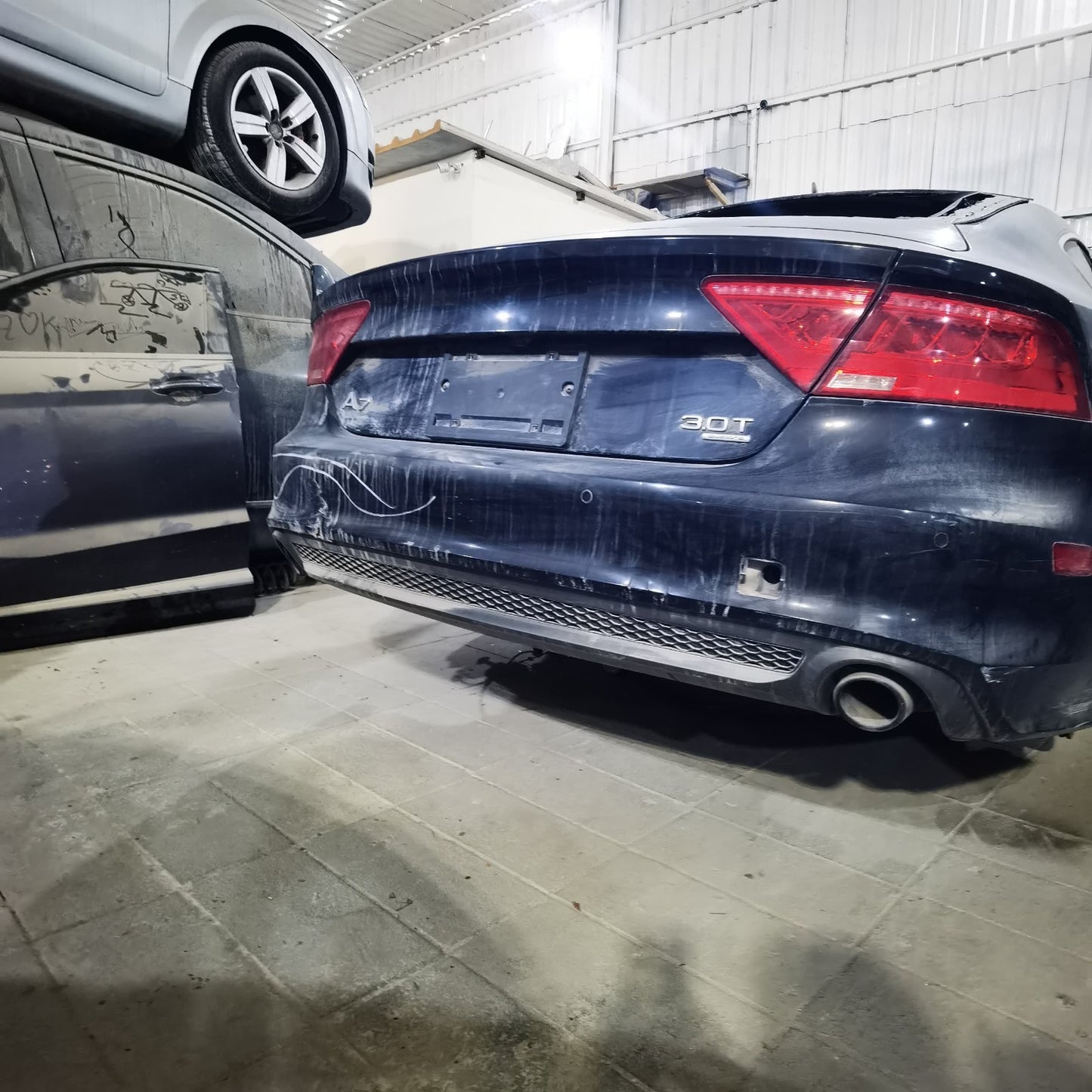 2012 Audi A7 Quattro Liftgate Tailgate Used OEM 4G8827025B