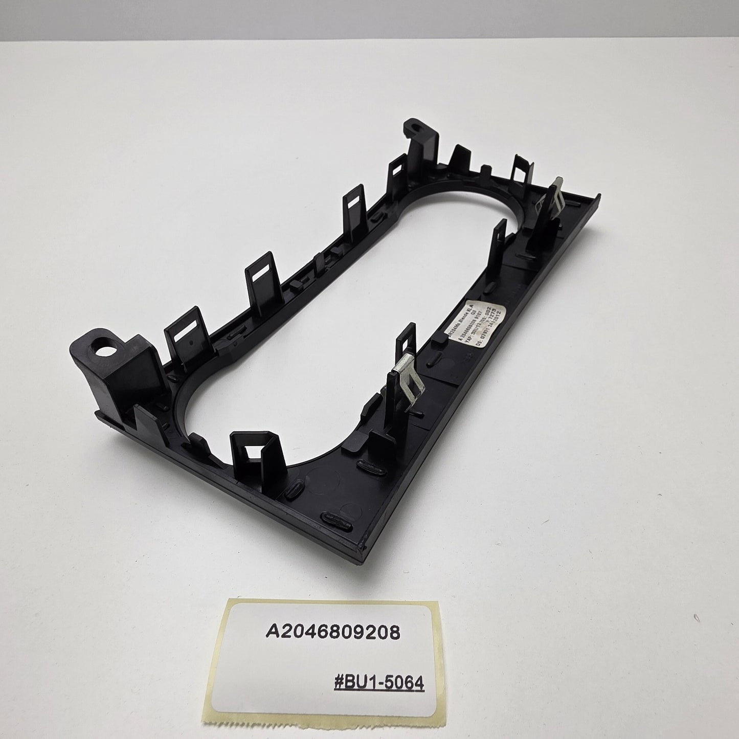 2007-2014 Mercedes-Benz W204 Climate Control Trim Bezel A2046809208