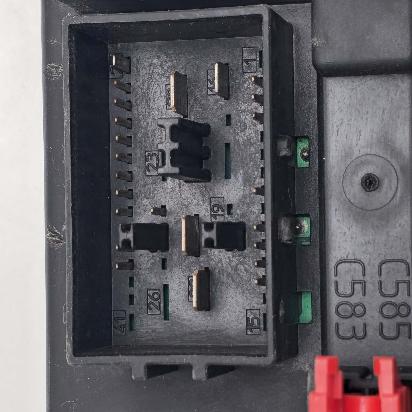 2012-2015 Land Rover Range Rover Evoque L538 Fuse Box BJ3214F041AD