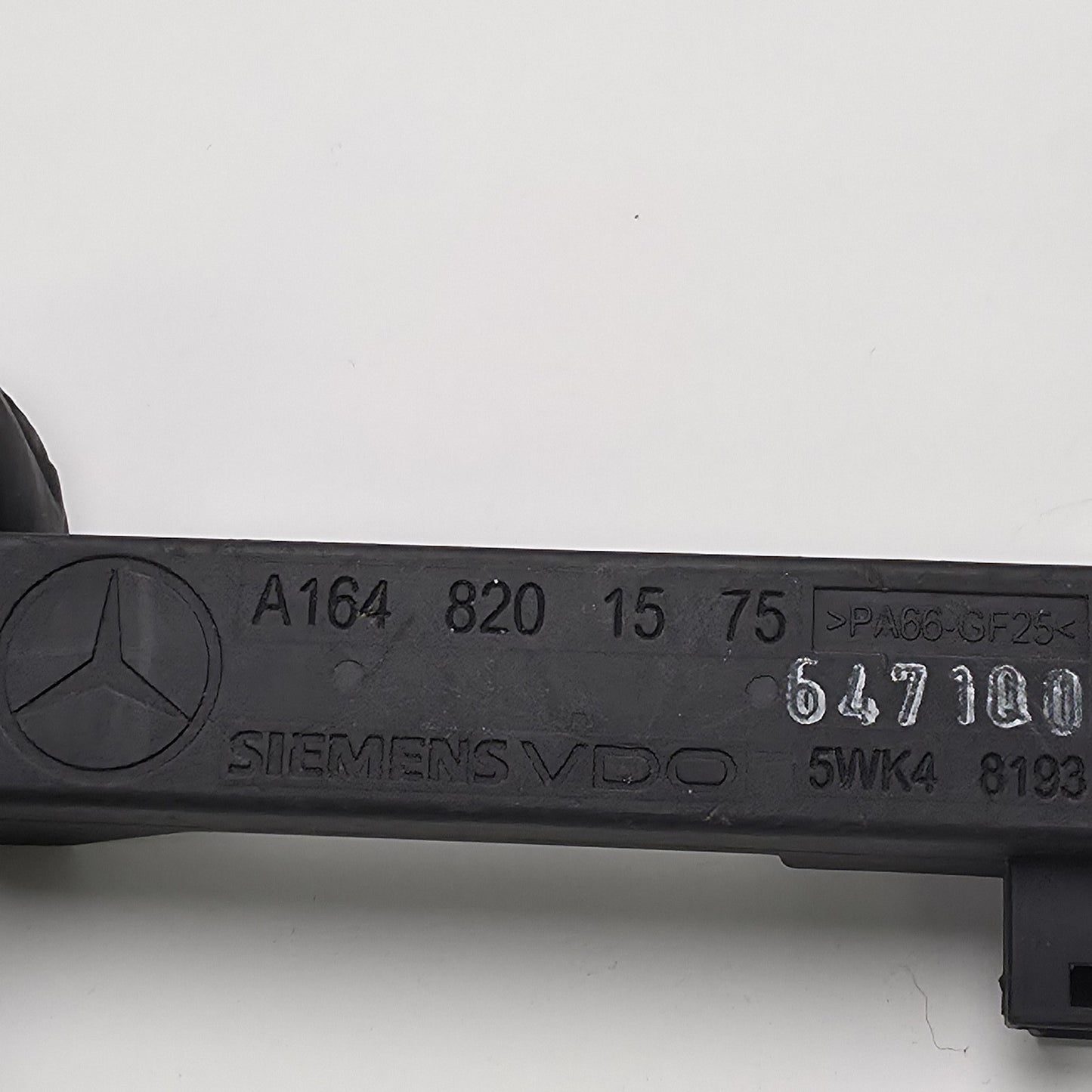 2006-2012 Mercedes-Benz GL Keyless Go Antenna A1648201575