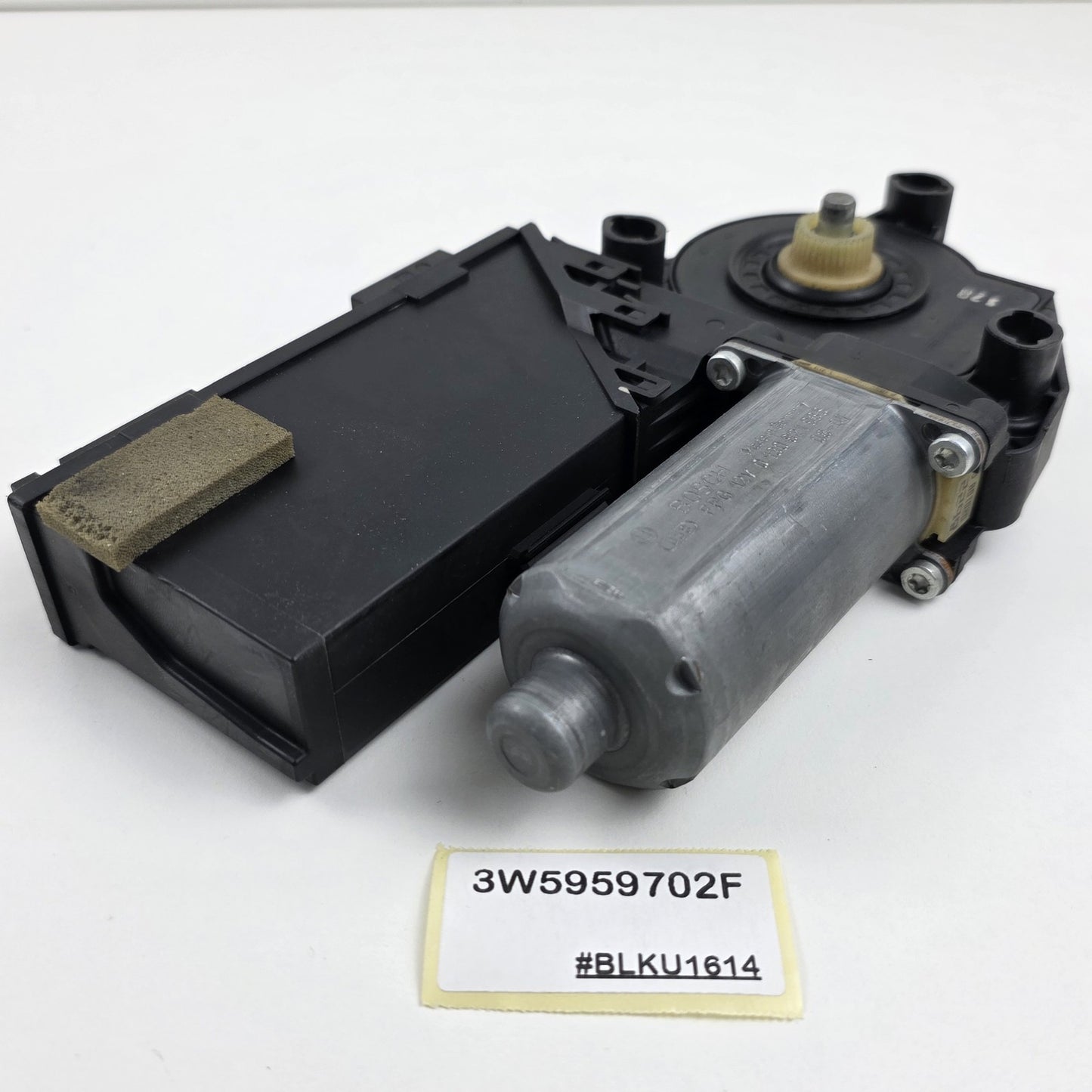 2006-2012 Bentley Continental GT Front Right Door Window Motor 3W5959702F