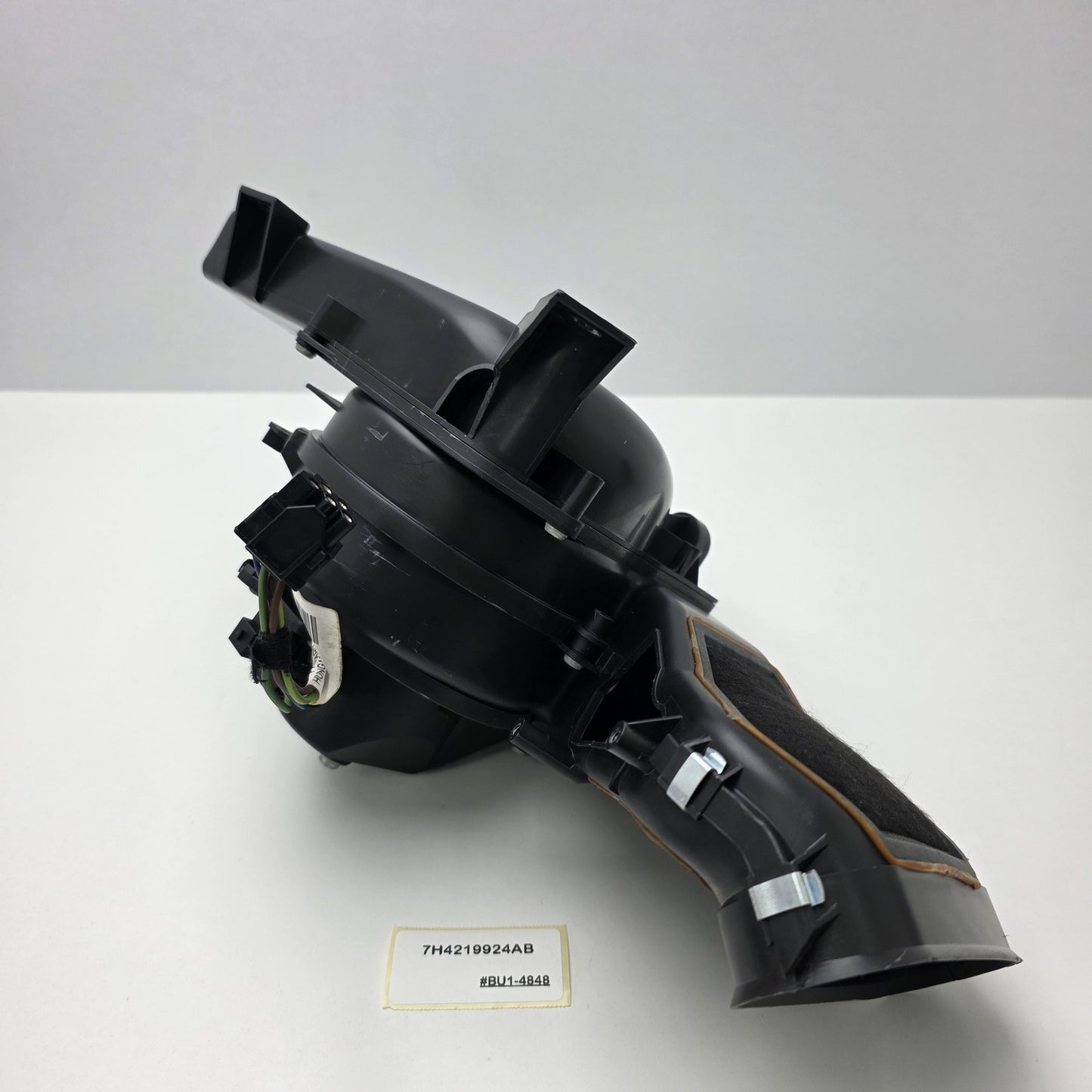 2006-2012 Land Rover Range Rover L322 REAR HVAC BLOWER MOTOR 7H4219924AB