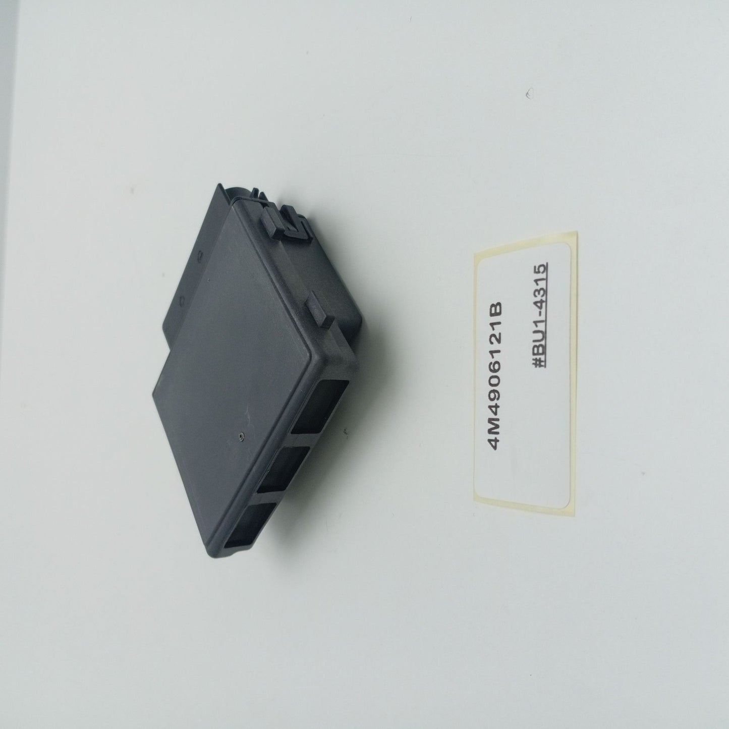 2020-2025 Audi RS6 Fuel Pump Driver Module 4M4906121B