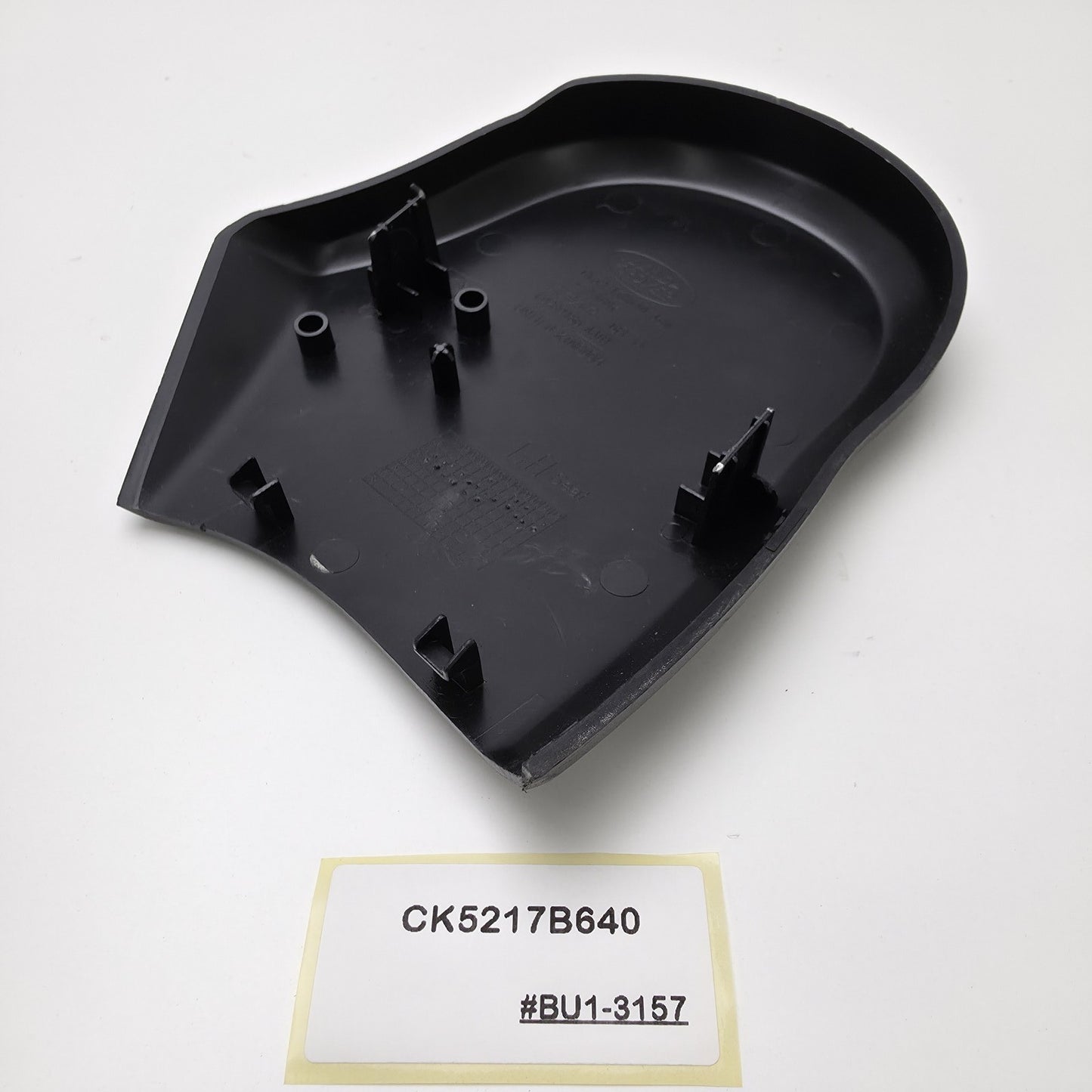 2016 Land Rover Discovery FRONT LEFT SEAT INNER TRIM CK5217B640