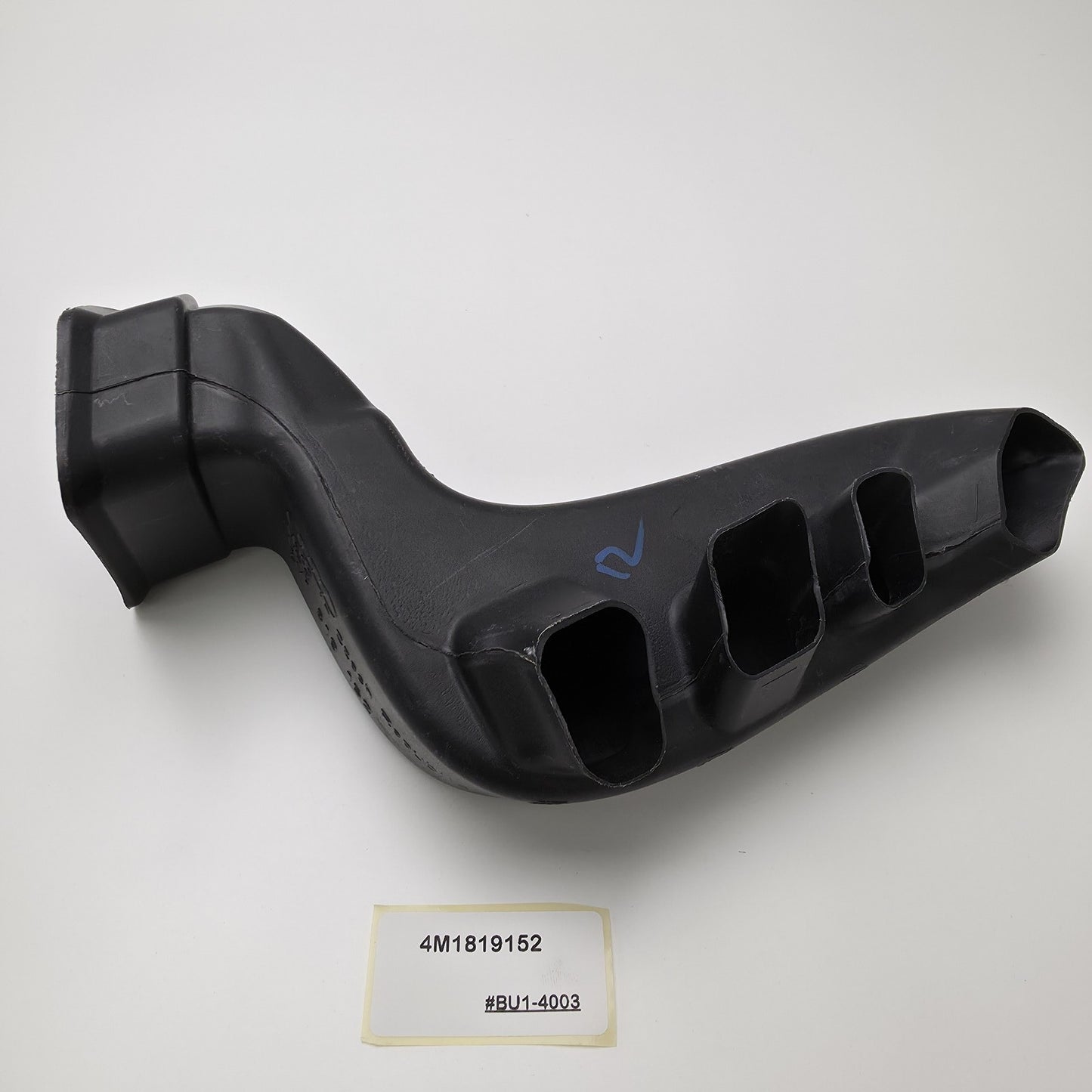 2017-2019 Bentley Bentayga Instrument Panel Air Duct Front Rear Lower 4M1819152