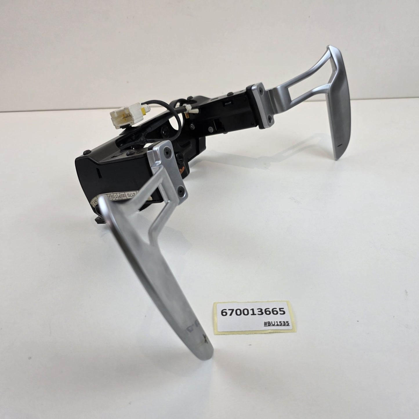 2014-2020 Maserati Ghibli STEERING WHEEL PADDLE SHIFTERS 670013665