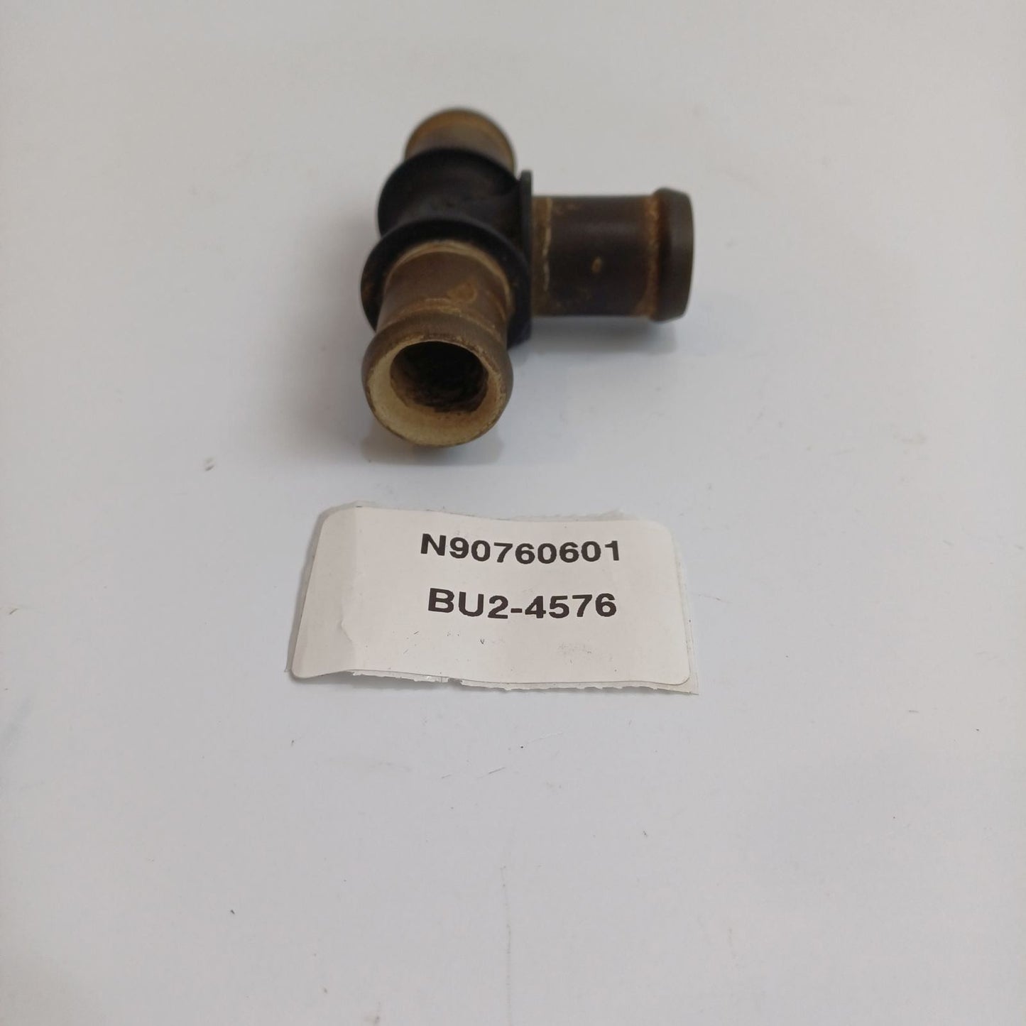 1992-2003 Volkswagen EuroVan T-Fitting Hose Connector N90760601