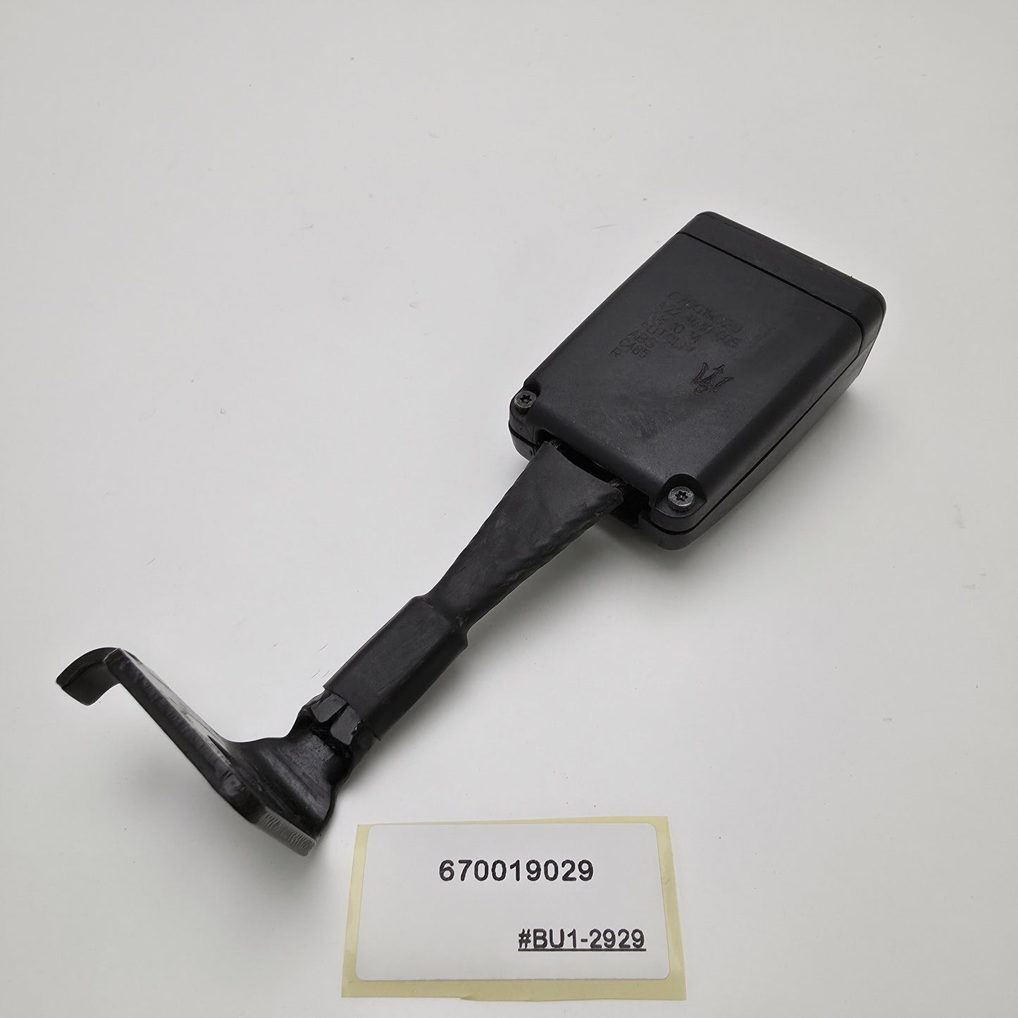 2013-2024 Maserati Ghibli REAR RIGHT SEAT BELT BUCKLE 670019029
