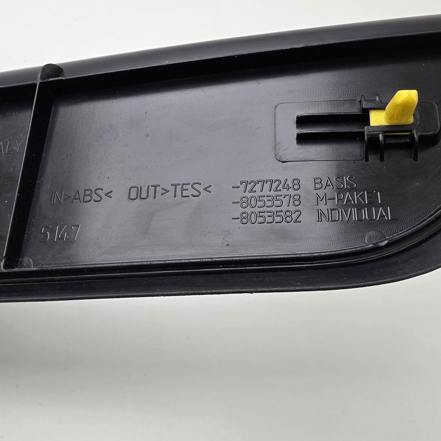 2018 BMW 1 Series Front Left Driver Side Bumper Grill Trim 25891810