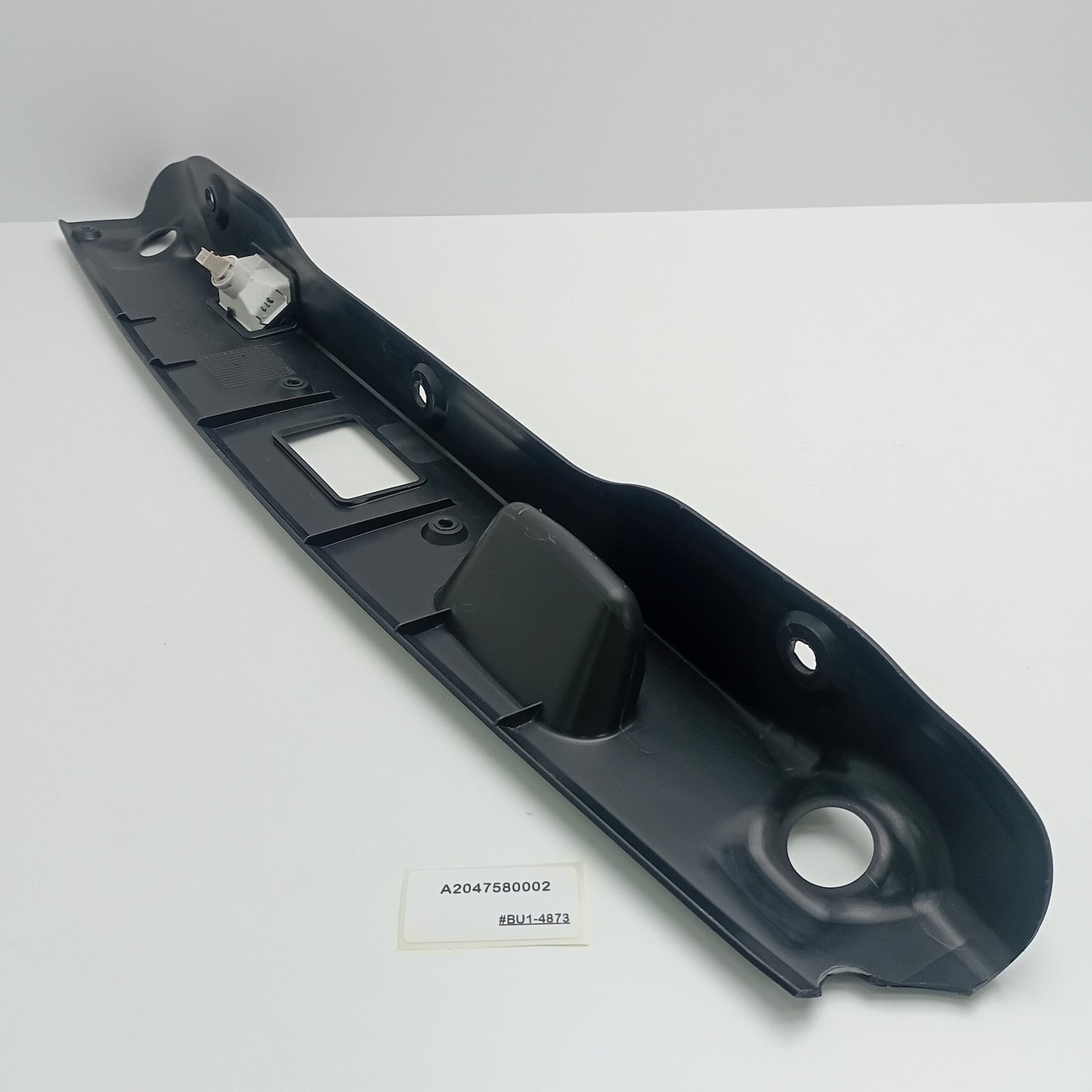 2007-2014 Mercedes-Benz W204 Rear Trunk Lid Tailgate Handle Trim A2047580002