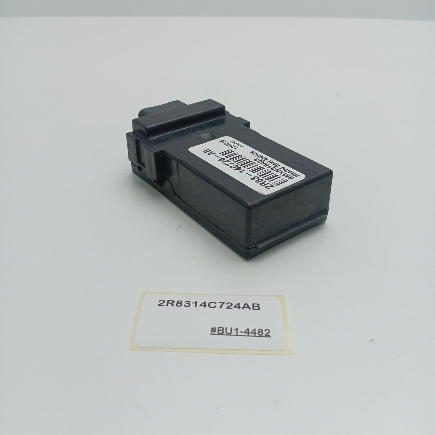 2006 Land Rover LR3 Heated Seat Control Module 2nd Row 2R8314C724AB