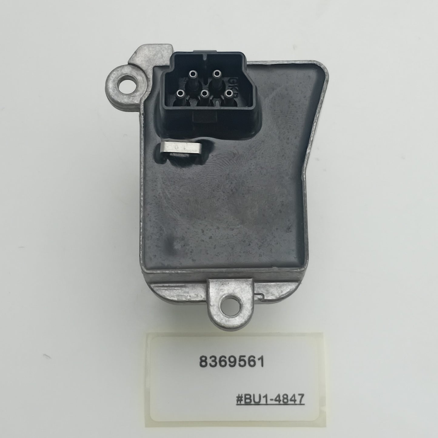 2003-2005 Range Rover Rear Blower Motor Speed Resistor 8369561