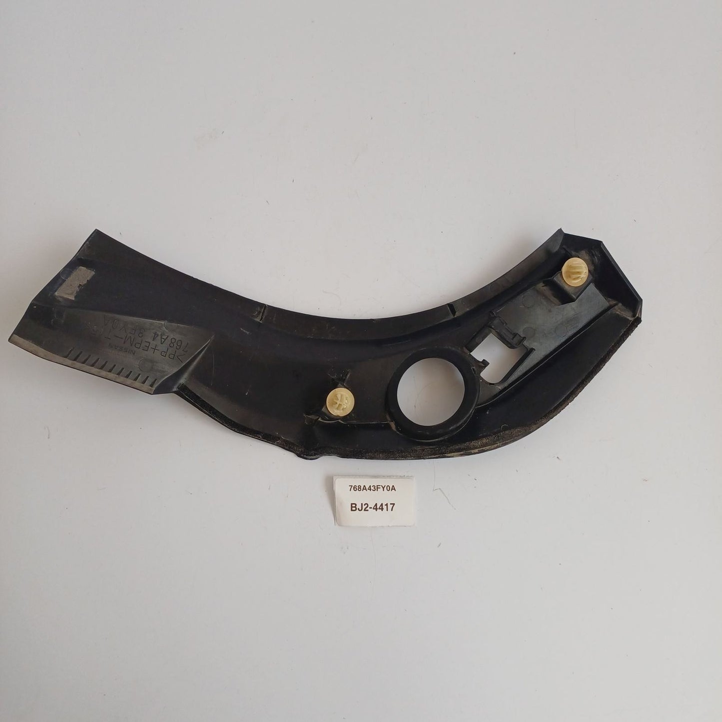 2010-2012 Infiniti FX35 Back Pillar Finisher Right-Hand 768A43FY0A