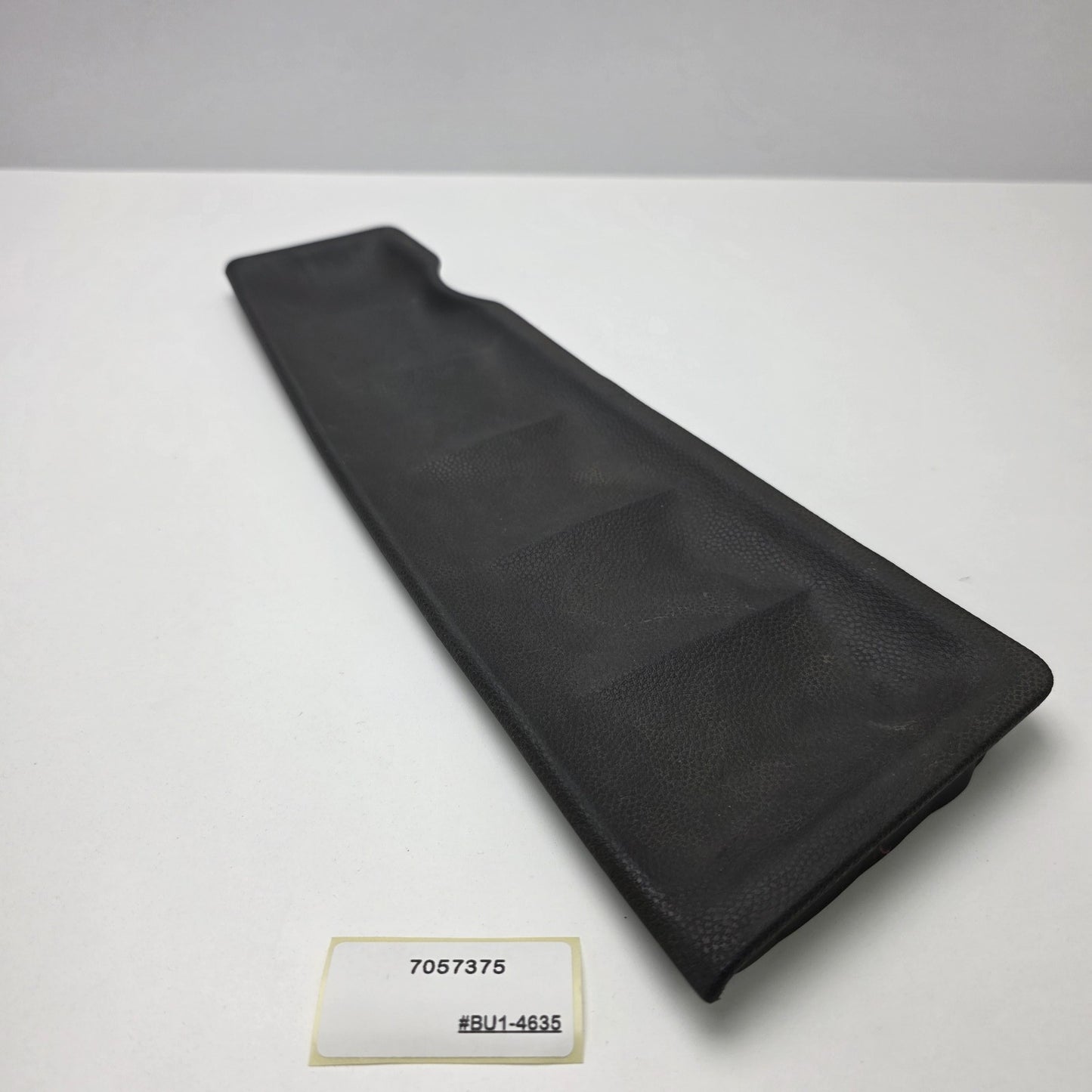 2001-2006 Mini R50 Front Left Storing Partition Black Rubber Insert 7057375