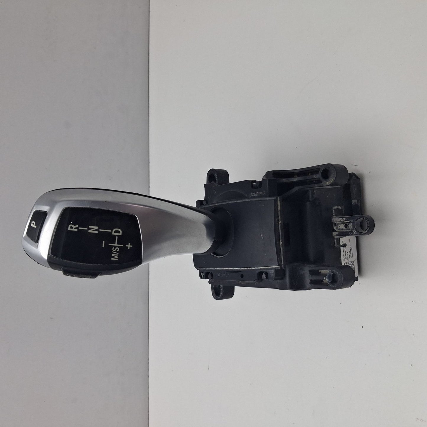 2011-2016 BMW 535 Automatic Transmission Shifter Selector GW929690401
