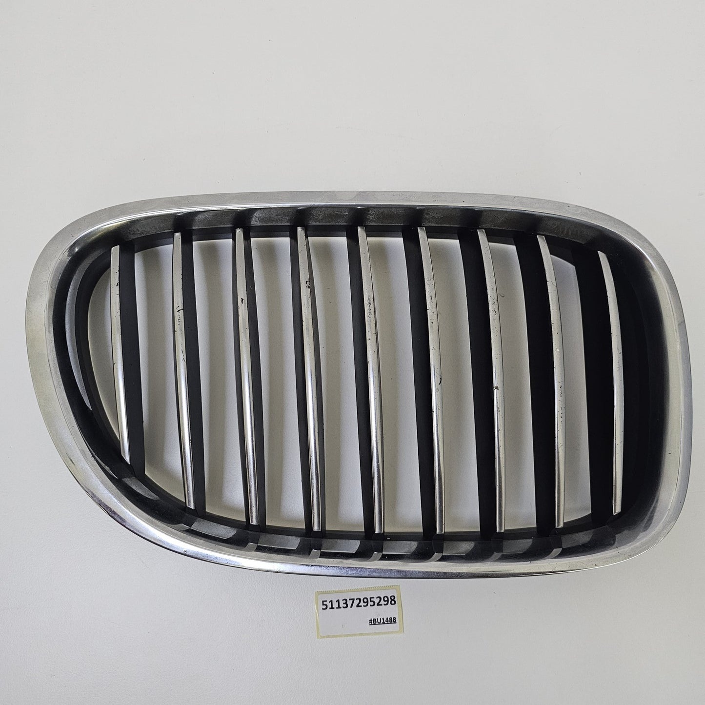 2013-2015 BMW 5 Series F10/F11 Front Right Upper Radiator Grille 51137295298