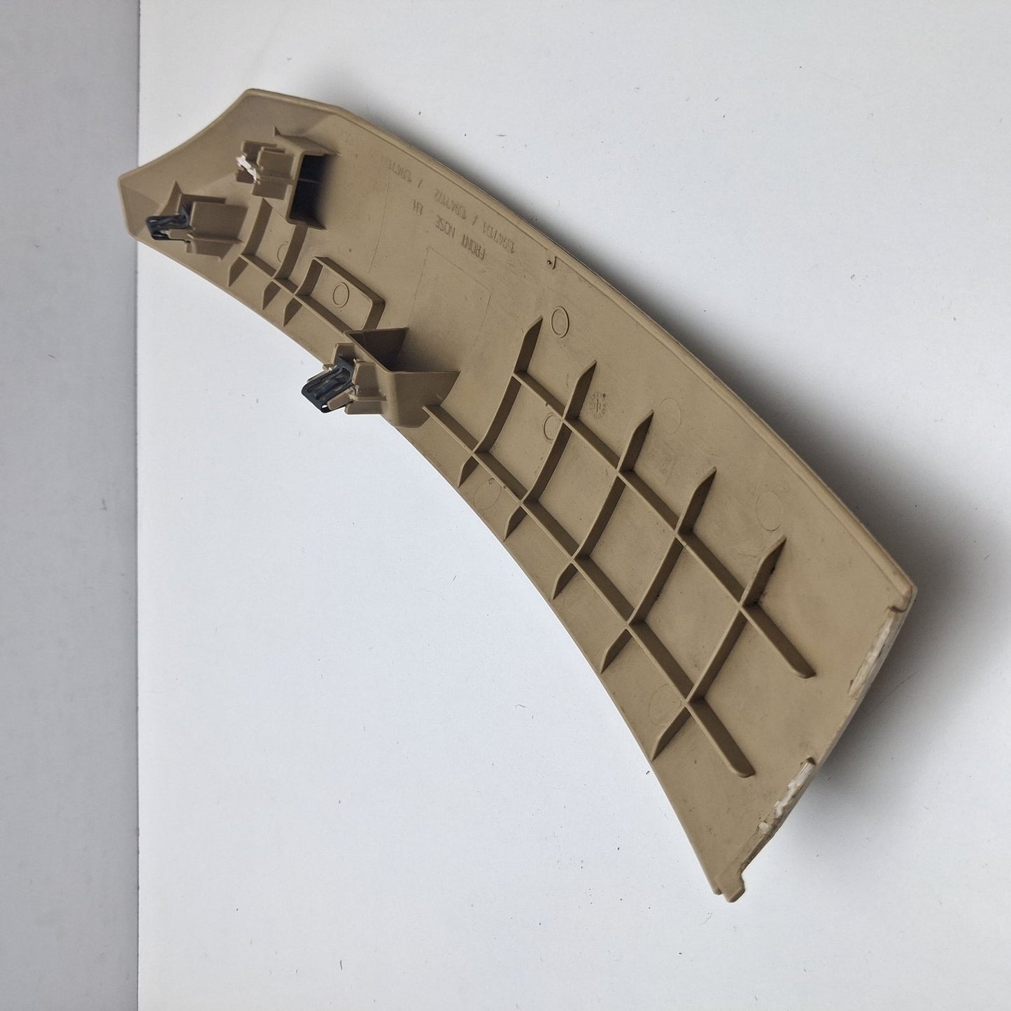 2008-2013 Cadillac CTS Driver Seat Outer Adjuster Front Cover 15947191