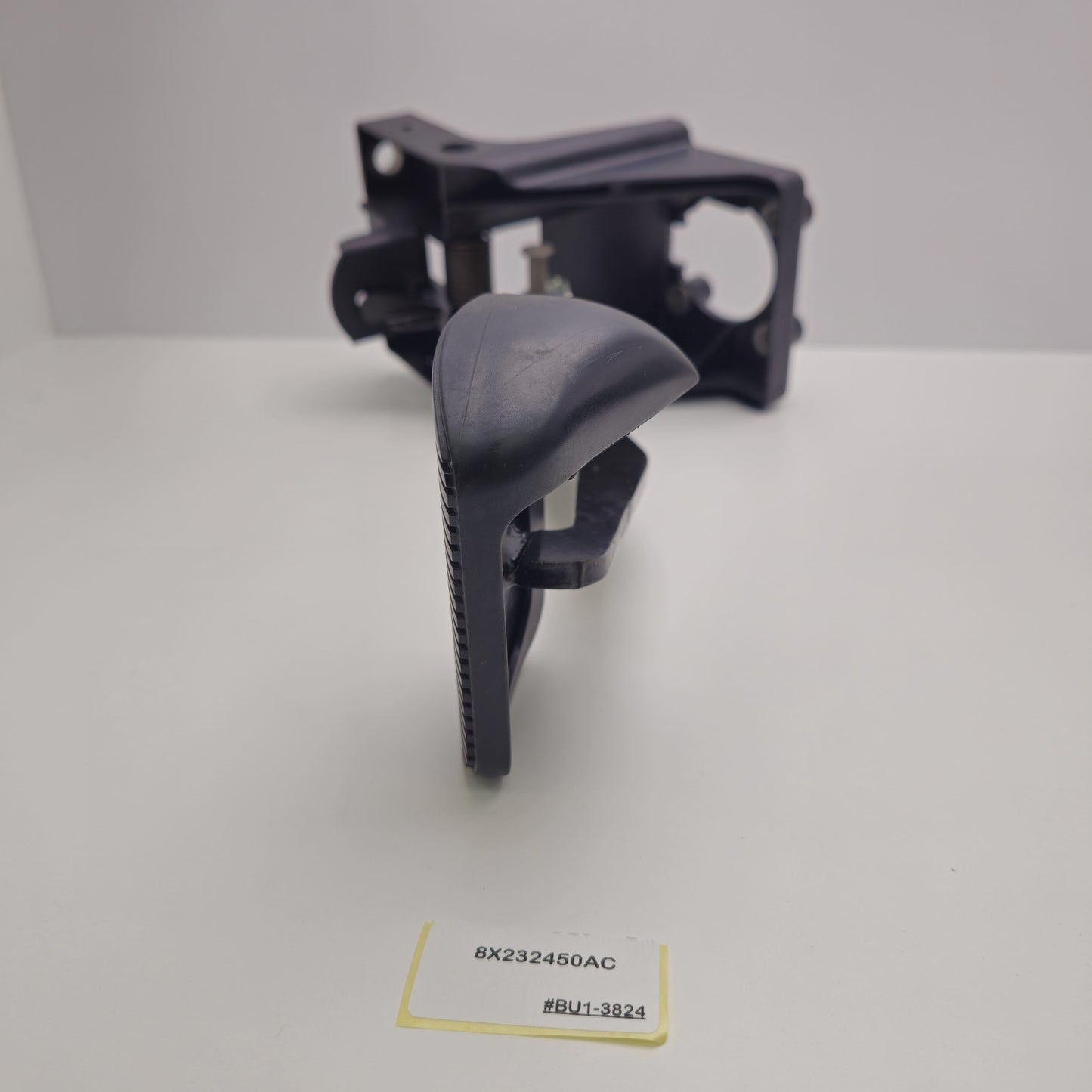 2009-2015 Jaguar XF Brake Pedal Assembly 8X232450AC