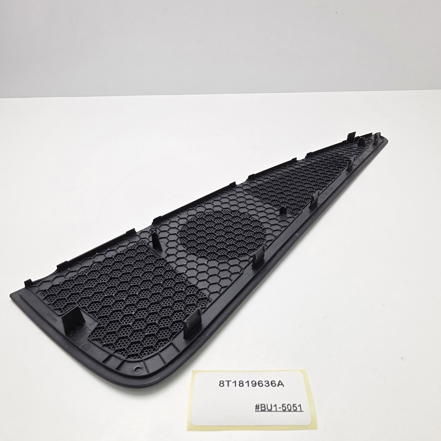 2008-2015 Audi A4 Windshield Defroster Nozzle 8T1819636A