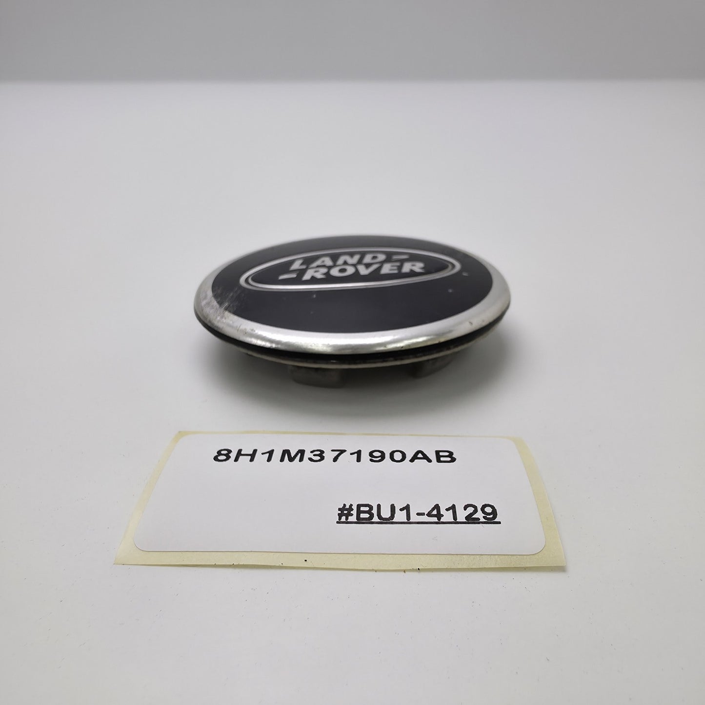 2012 Land Rover Range Rover Sport CENTER HUB CAP BLACK 8H1M37190AB