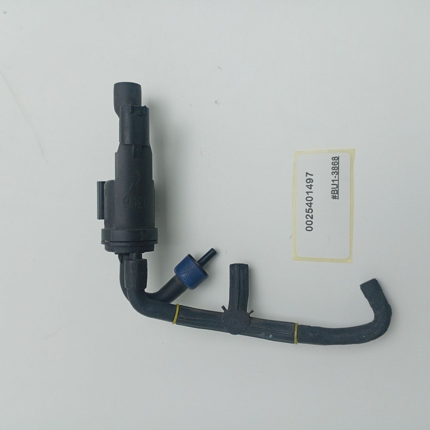1996-2016 Mercedes-Benz SL Air Injection System Change-Over Valve 0025401497