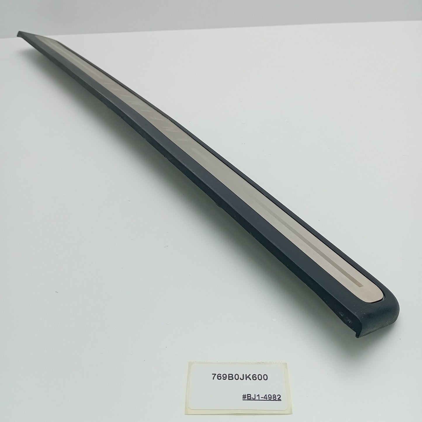 2007-2013 Infiniti G37 Scuff Plate 769B0JK600
