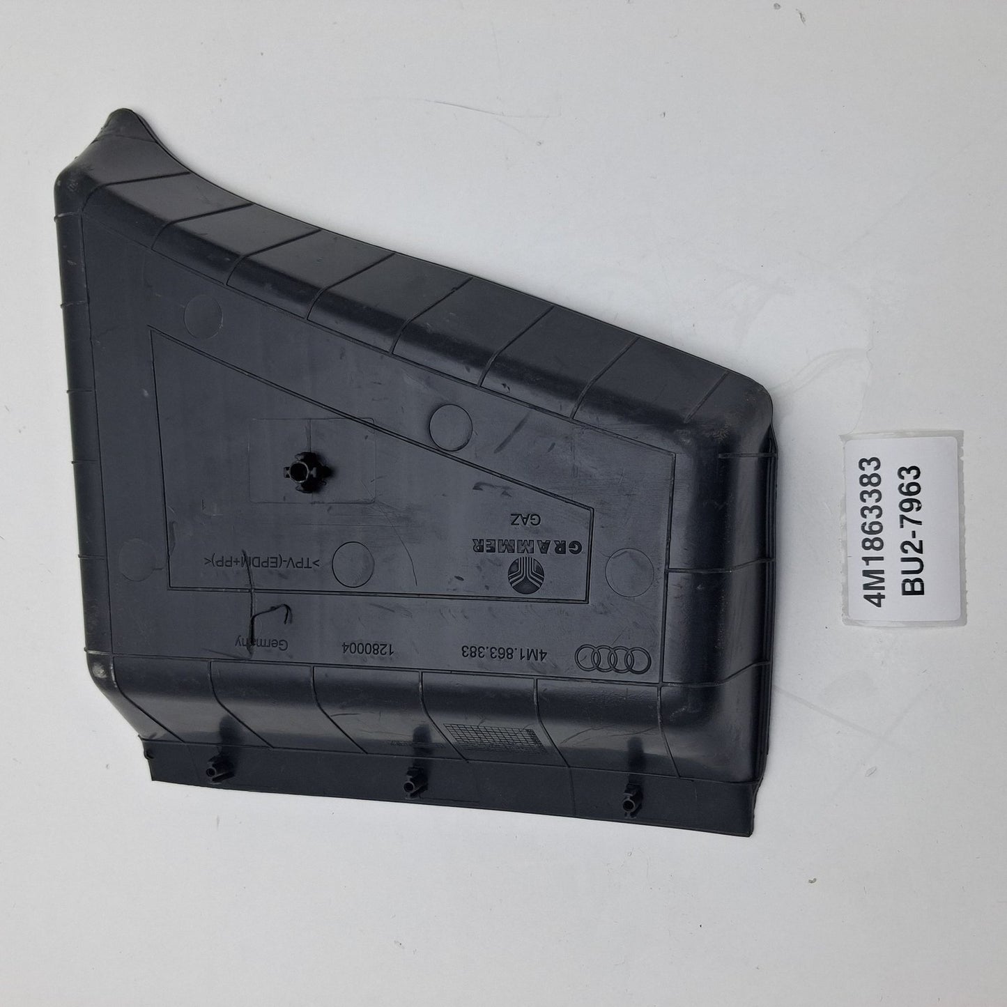 2016-2025 Audi Q7 Console Tray 4M1863383