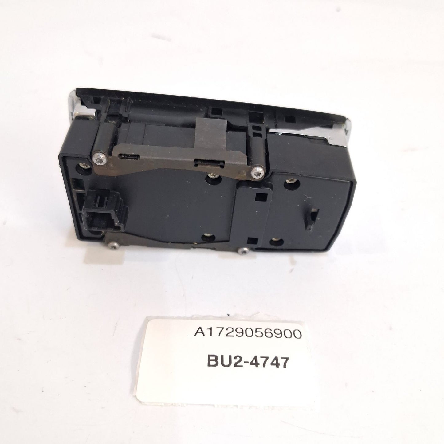 2011-2013 Mercedes-Benz C63 Power Window Control Switch Block A1729056900