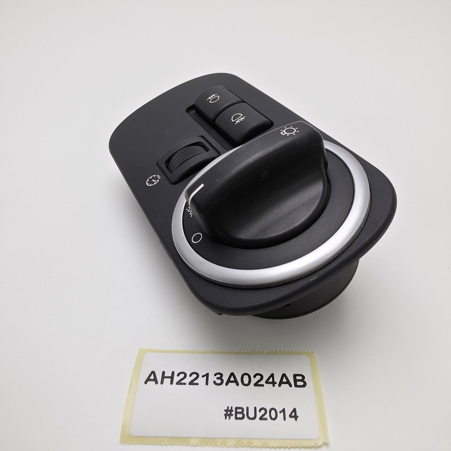 2010-2016 Land Rover LR4 HEADLIGHT CONTROL SWITCH AH2213A024AB