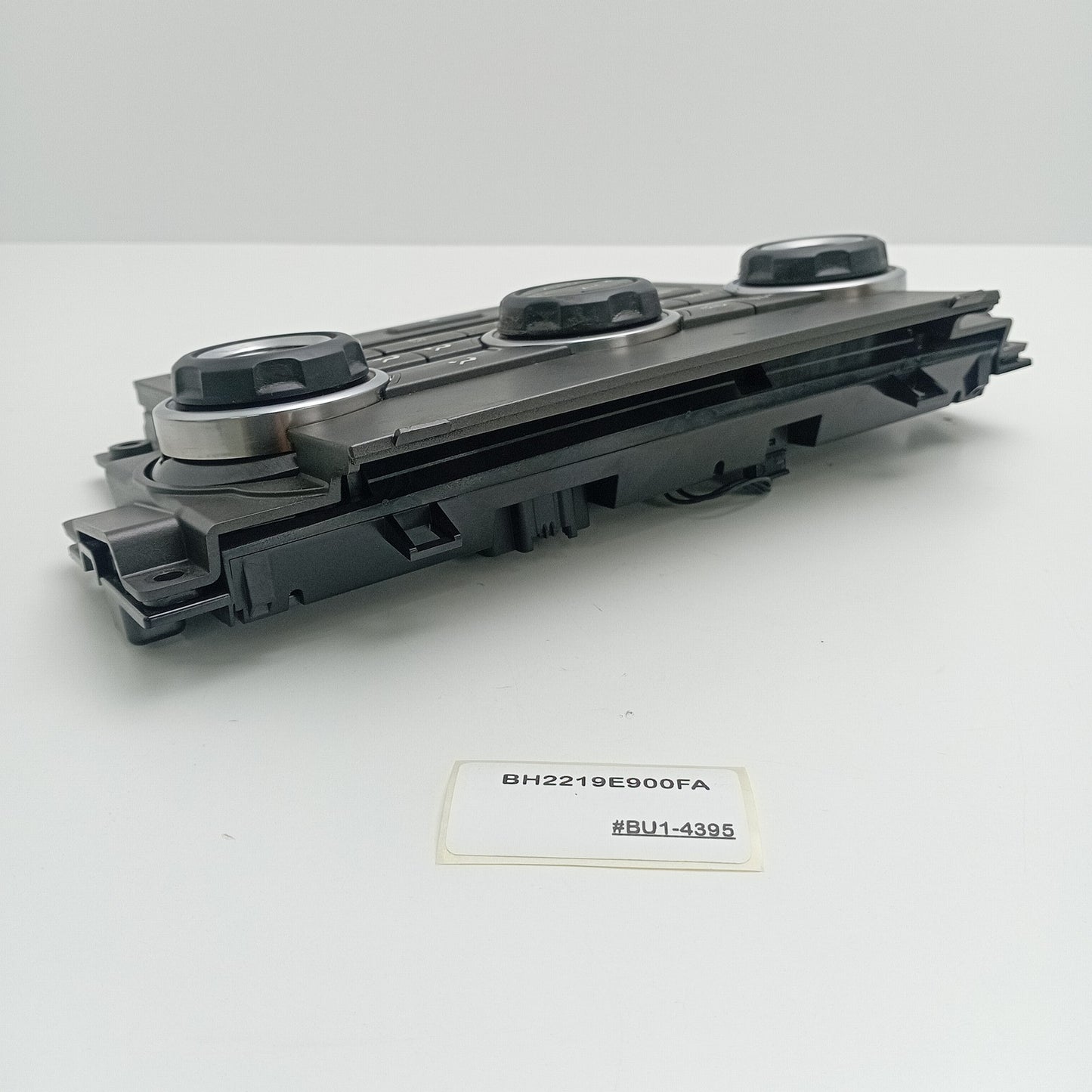 2013-2016 Land Rover LR4 AC Temperature Control BH2219E900FA