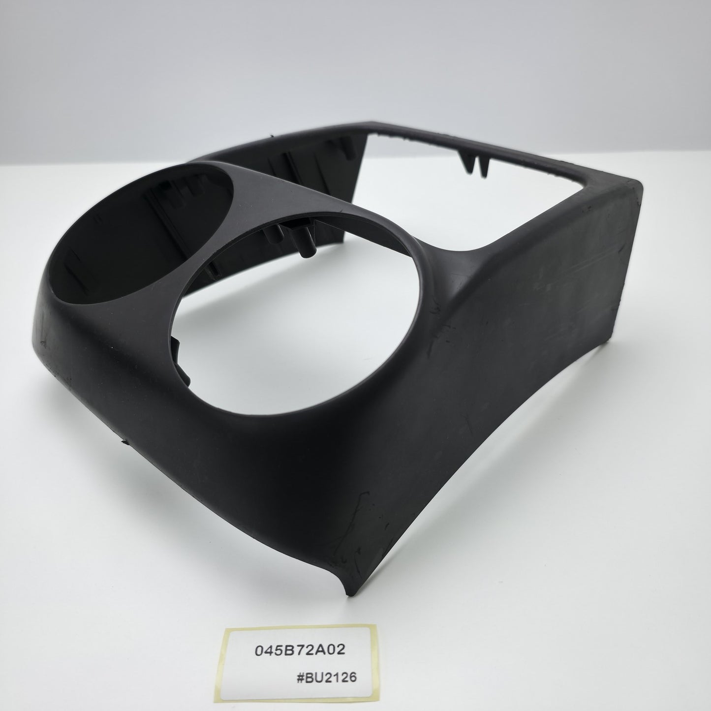 2010-2019 Jaguar XJ CENTER CONSOLE REAR AIR VENT BEZEL TRIM 045B72A02