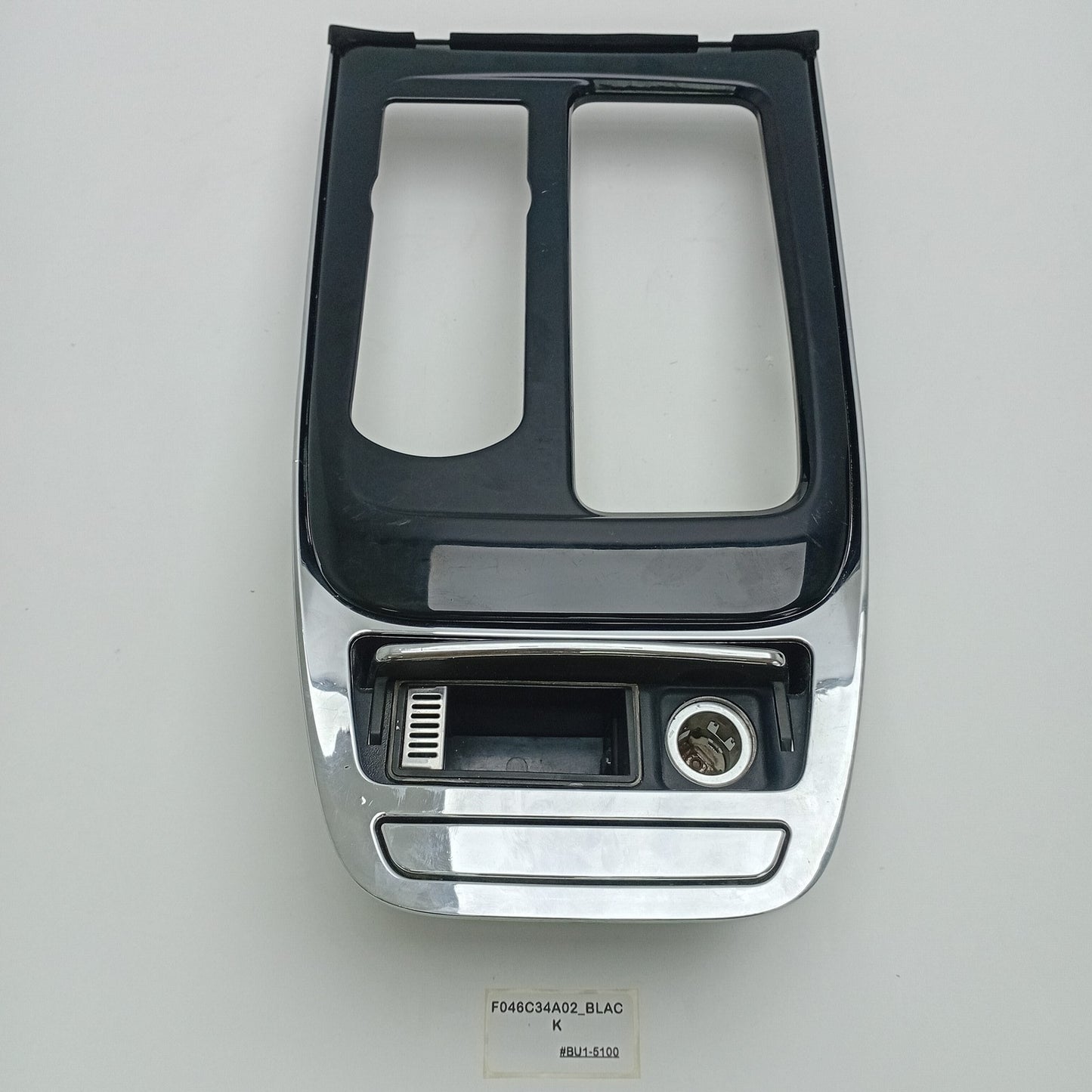 2019 Jaguar XJ CENTER CONSOLE CHROME BEZEL F046C34A02_BLACK