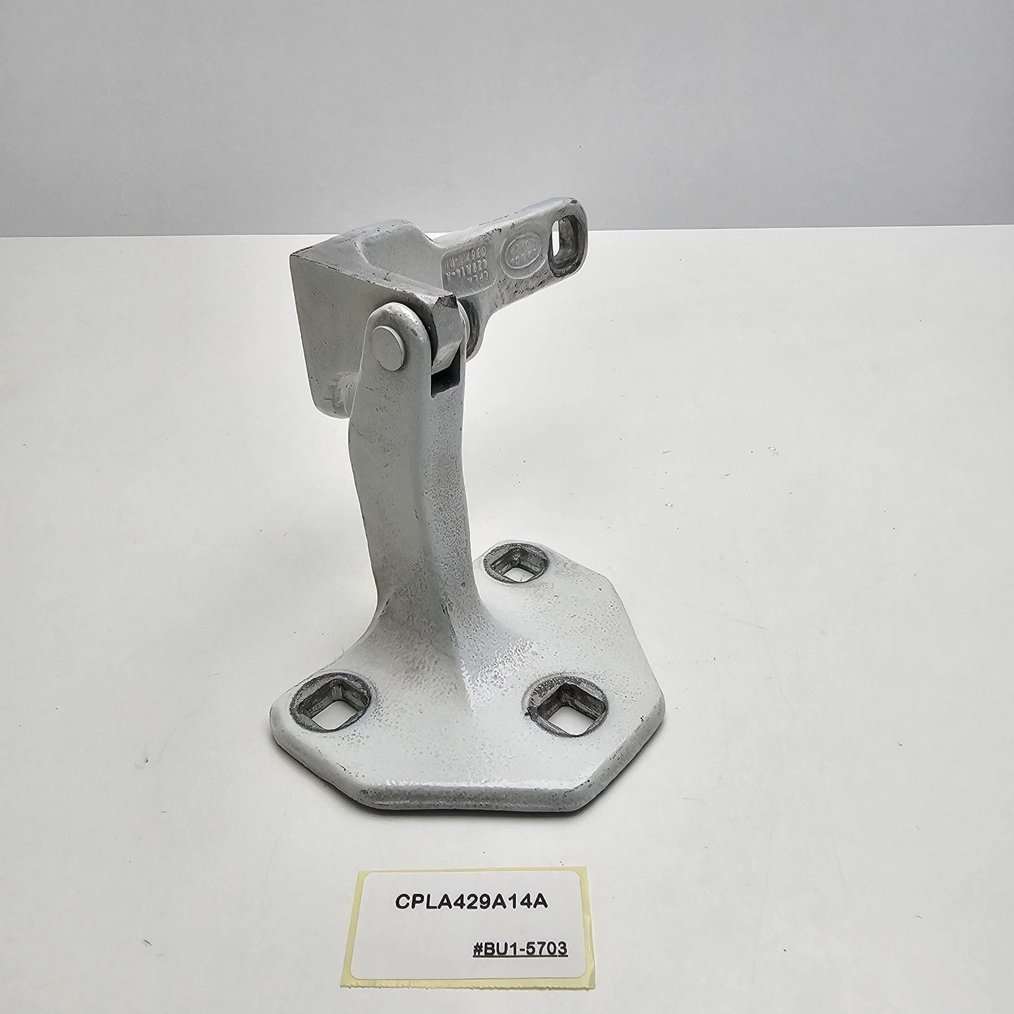 2013-2022 Land Rover Range Rover L405 Lower Tailgate Hinge Right CPLA429A14A