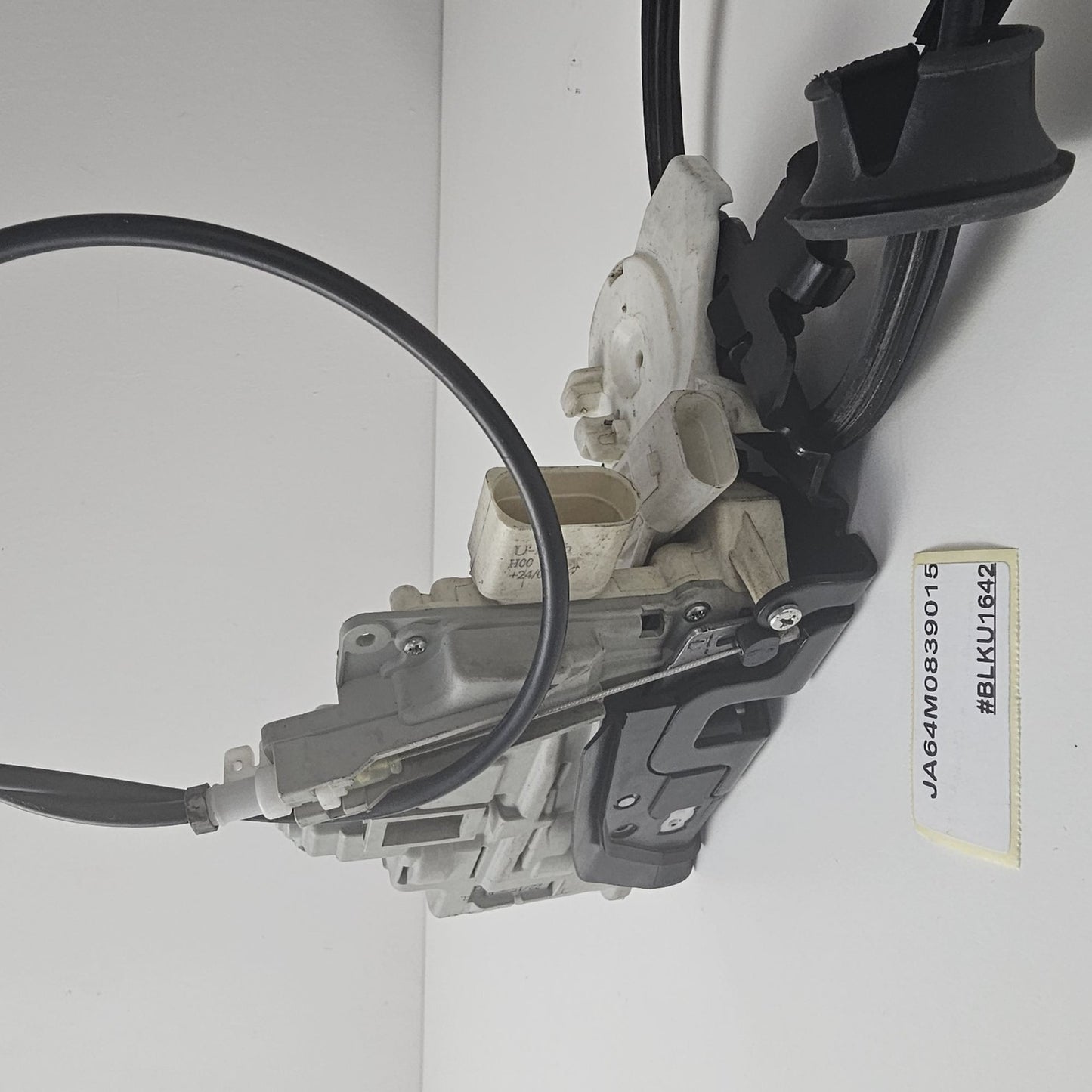 2016-2020 Audi Q7 DOOR LOCK LATCH ACTUATOR 4M0839015