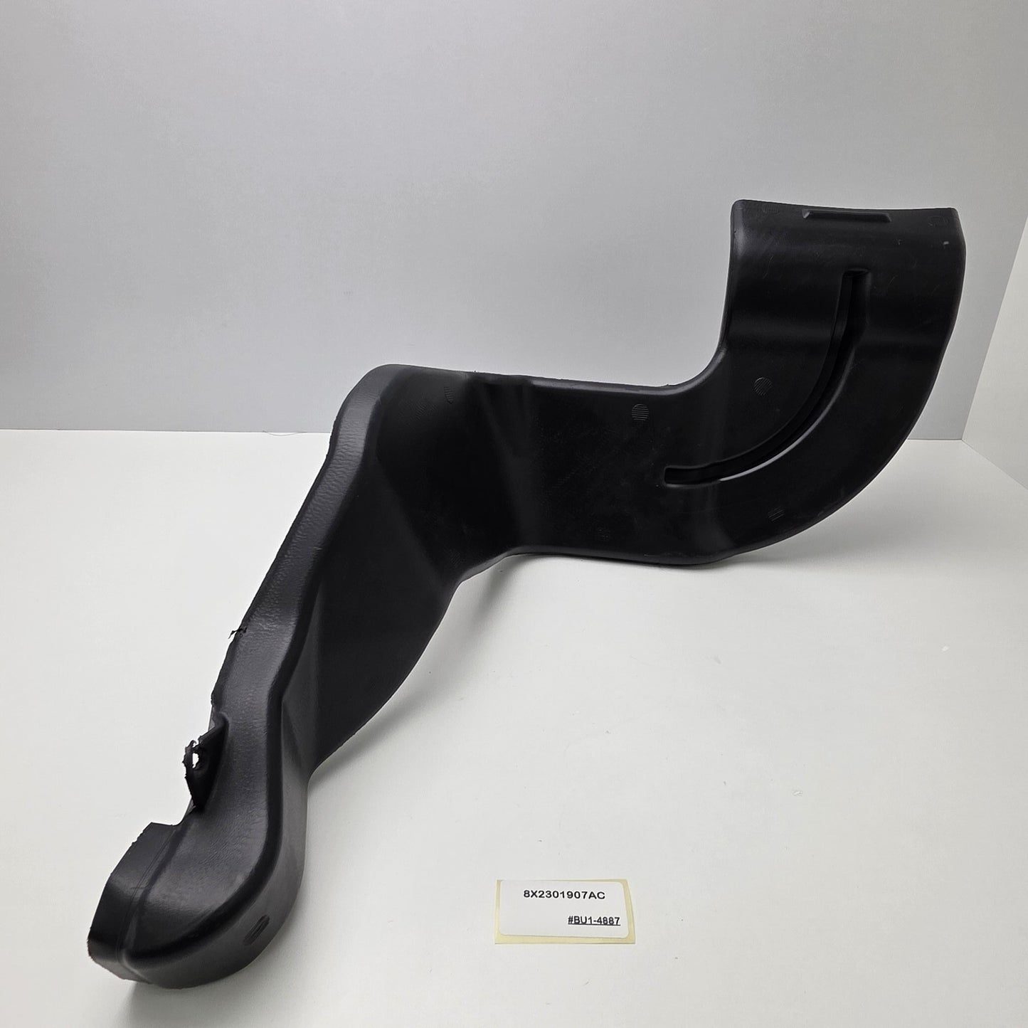 2007-2015 Jaguar XF FLOOR AIR INTAKE DUCT PIPE 8X2301907AC