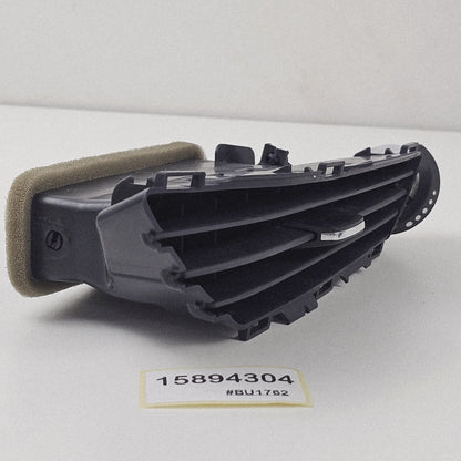 2010-2017 CADILLAC SRX CENTER A/C VENT 15894304