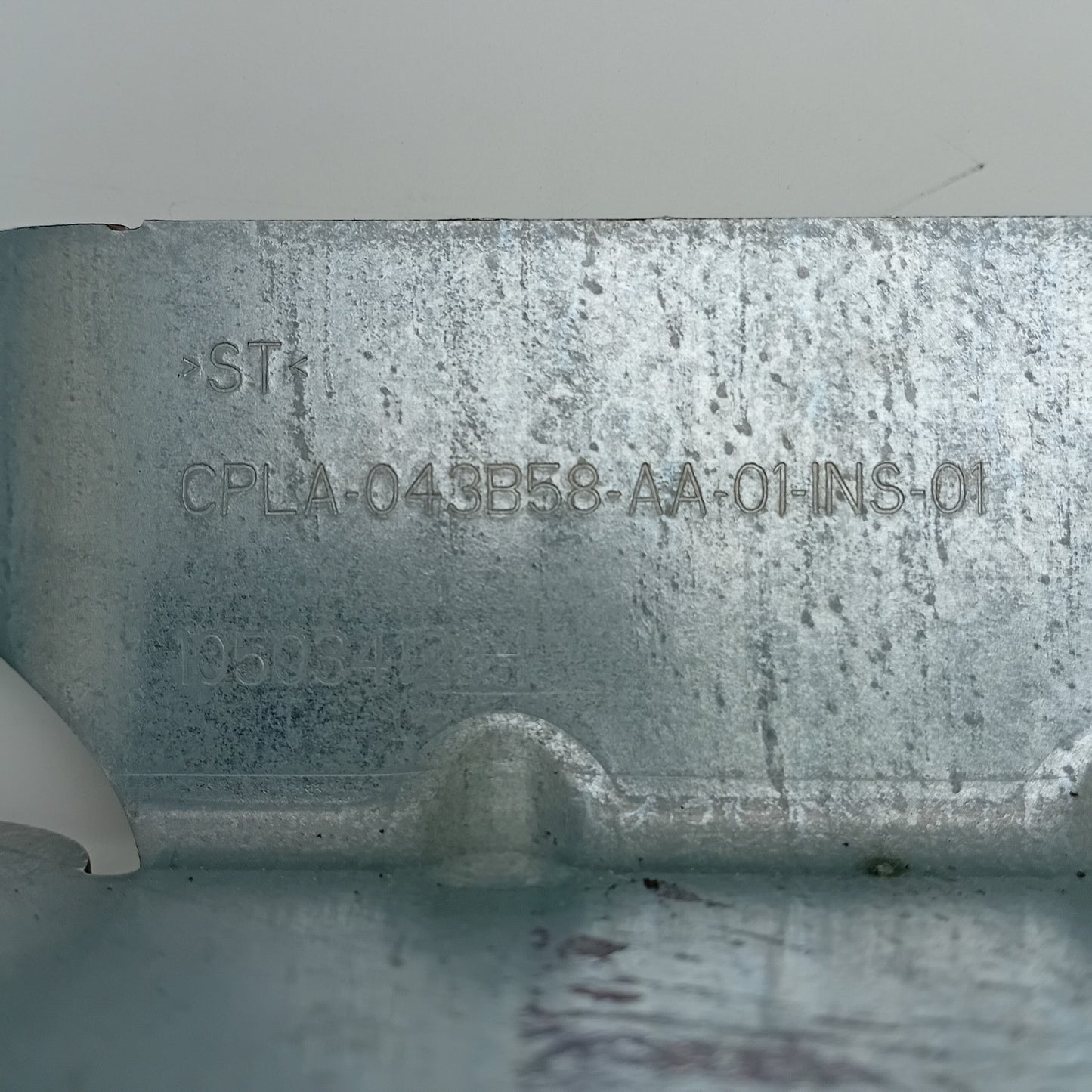 2016-2024 Land Rover Discovery 5 Cover CPLA043B58AA