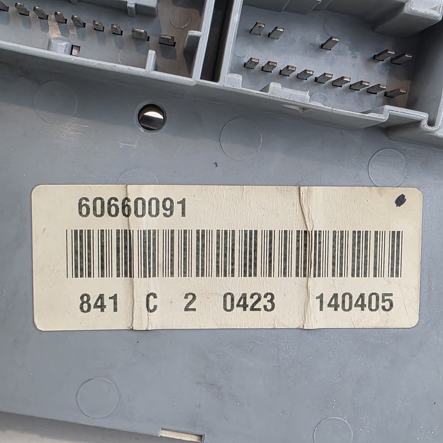 2006-2008 Maserati Quattroporte M139 Front Left Dashboard Fuse Box 501210100090