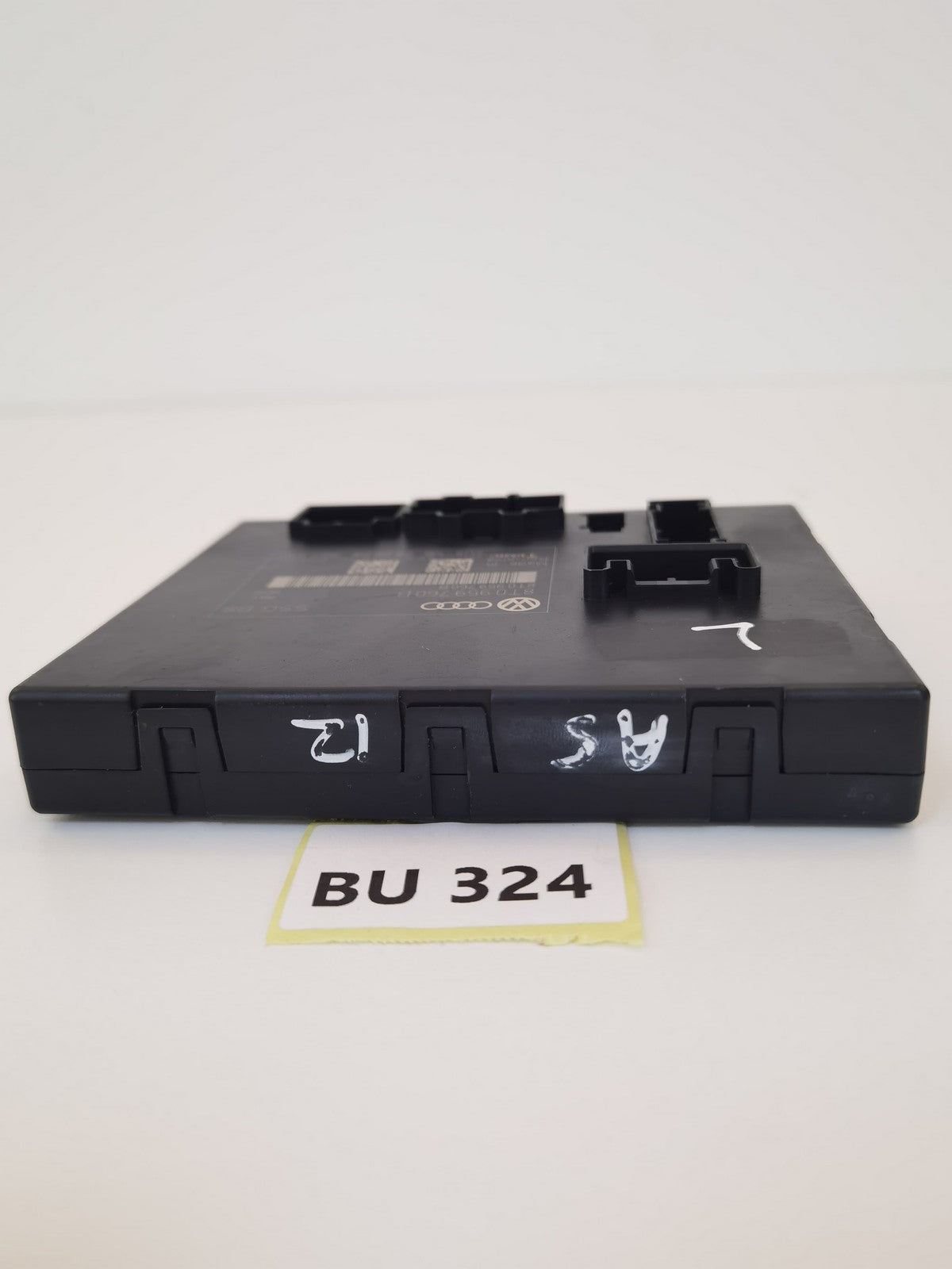 2007-2016 Audi A5 Power Seat Control Module 8T0959760B
