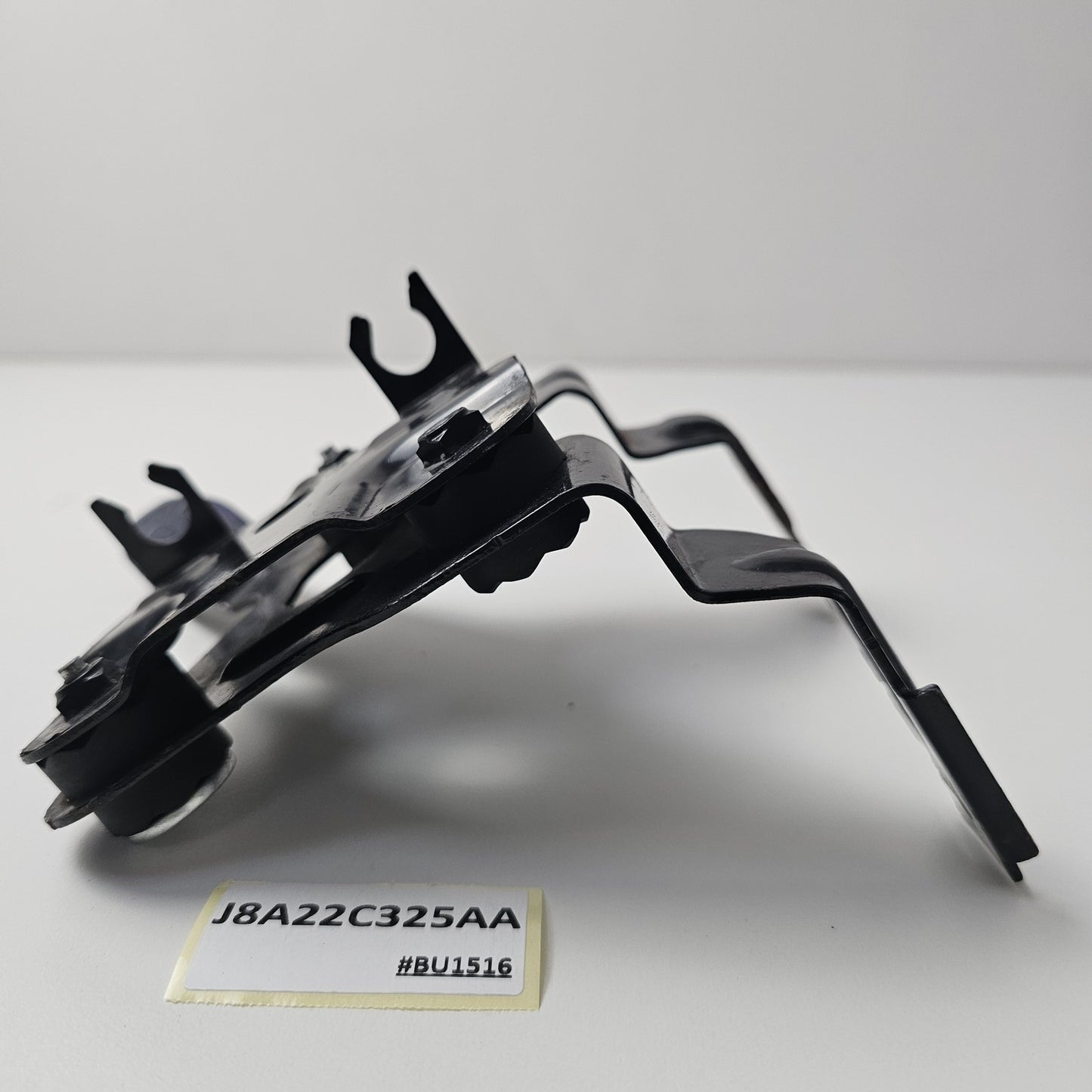 2015-2022 Jaguar F-Pace ABS Pump Holder Support Bracket GX732C325CD