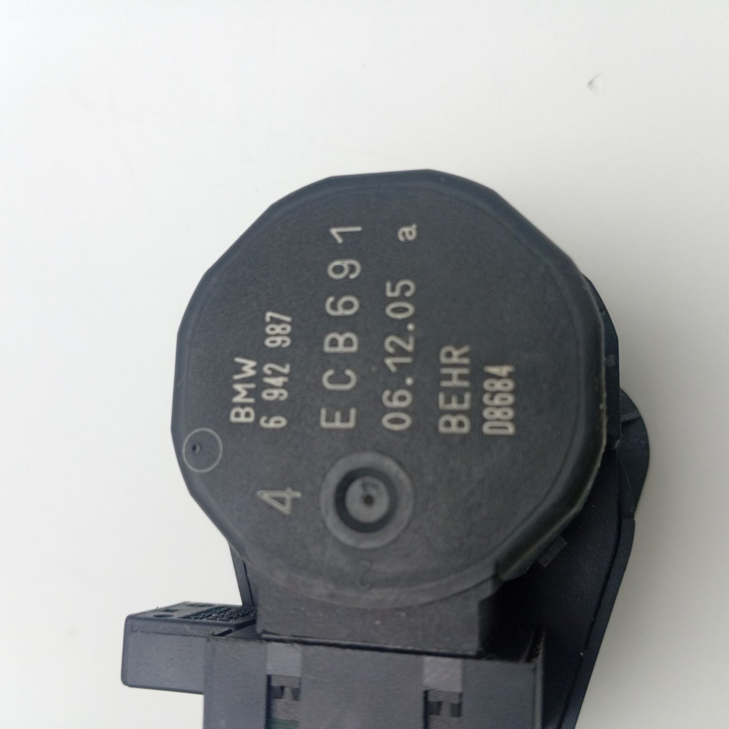 2004-2010 BMW 530i HVAC Air Flap Motor Actuator 6942987