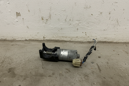 2011–2016 BMW 520i / 5‑Series Seat Angle Adjuster Left Used OEM 52109168759