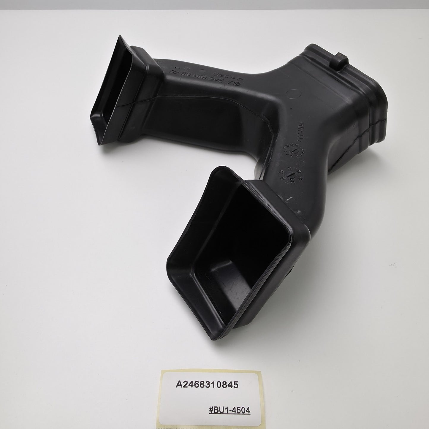 2016 Mercedes-Benz GLA Air Duct A2468310845