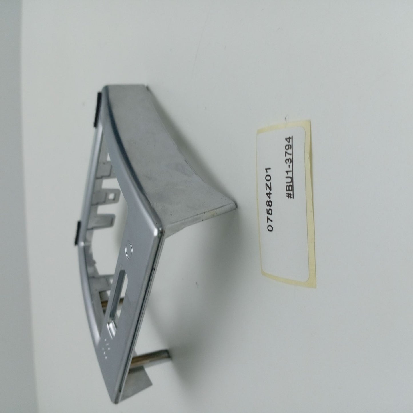 2005-2013 Land Rover Range Rover Sport Vent Trim 07584Z01