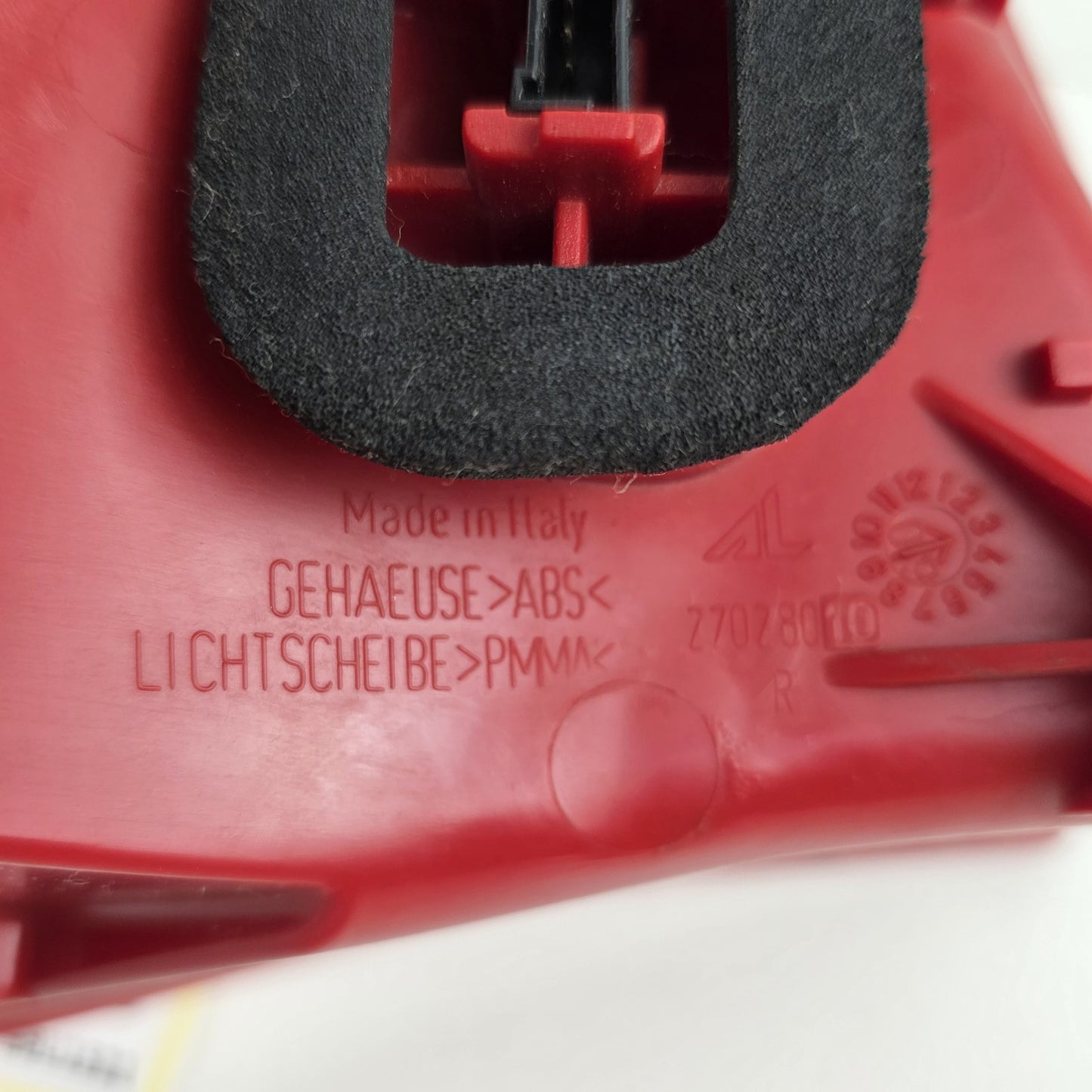 2009-2013 BMW 7 Series F01 Rear Tail Light Lamp Side Panel Right 7182198